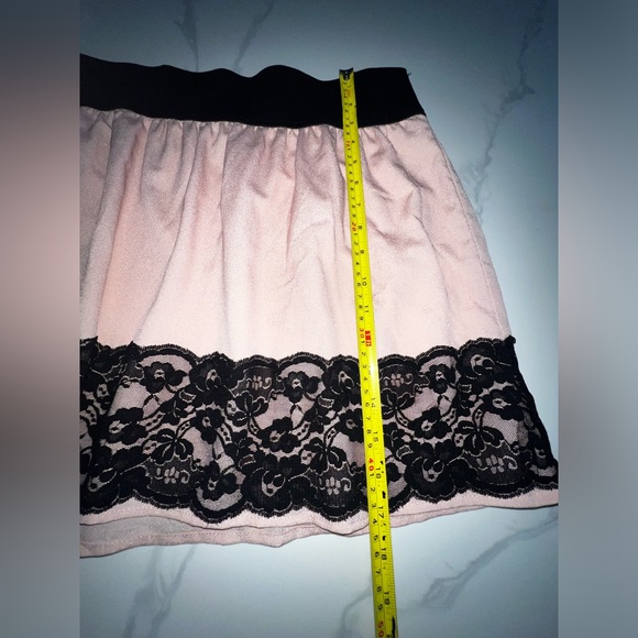 EUC STOOSH pink with black lace mini a-line skirt size xl - Picture 5 of 6